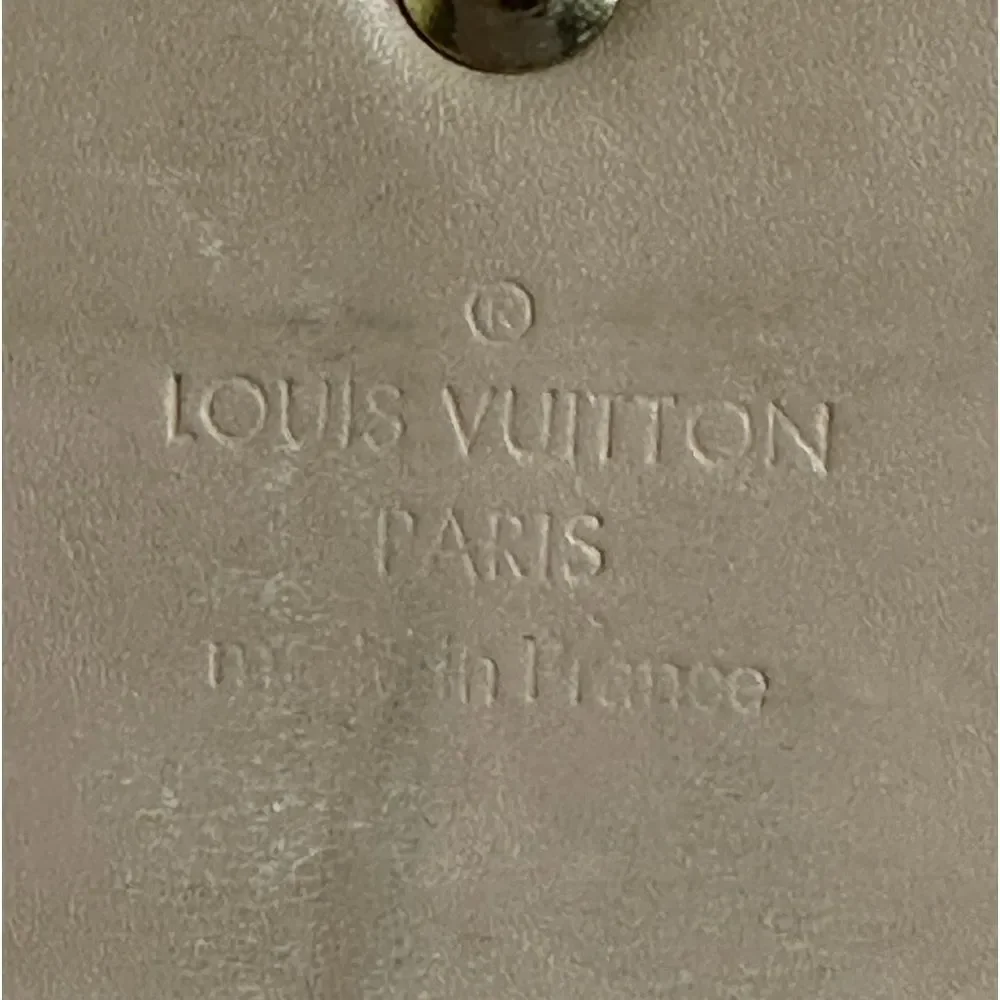 💯Authentic Louis Vuitton Vernis Long Wallet 🍀